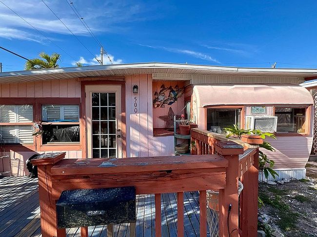 Photo of 2601 Gulf Dr N Lot 500, Bradenton Beach, FL