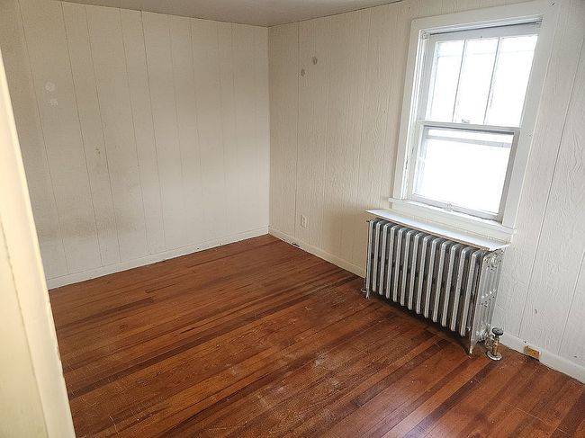 Image of 427 W 18th St