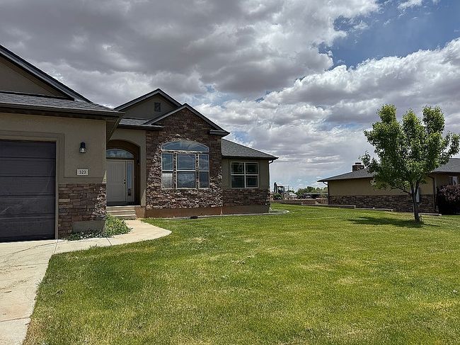Photo of 320 N 600 W, Blanding, UT