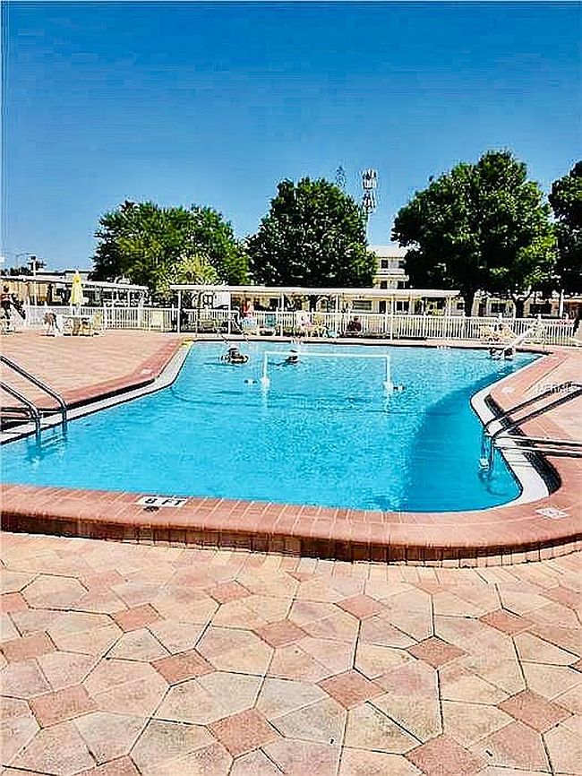 Photo of 5945 21st St N Apt K-2, Saint Petersburg, FL