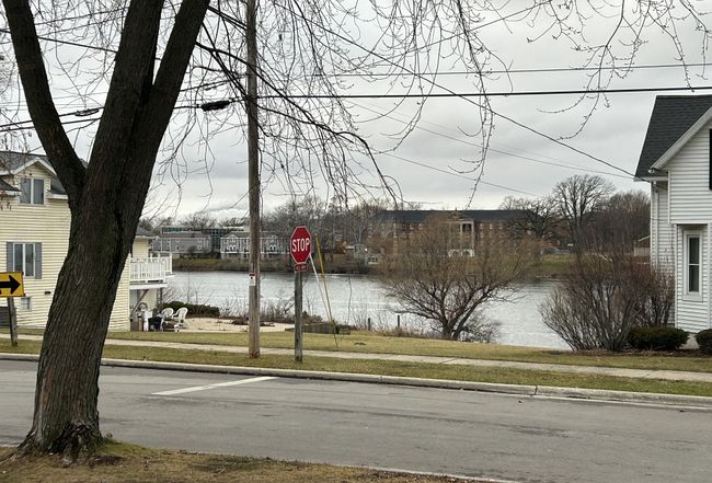 Image of 815 Fox River Dr