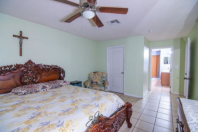 Image of 821 Ne 9th St