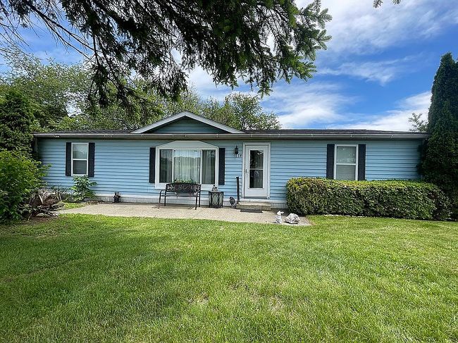 Photo of 6149 Snyders Church Rd Trailer 34, Bath, PA