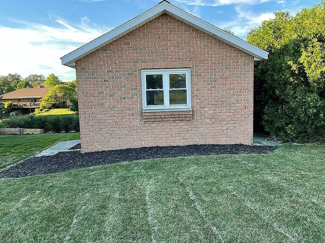 Photo of 1122 Carnation Dr, Wapakoneta, OH