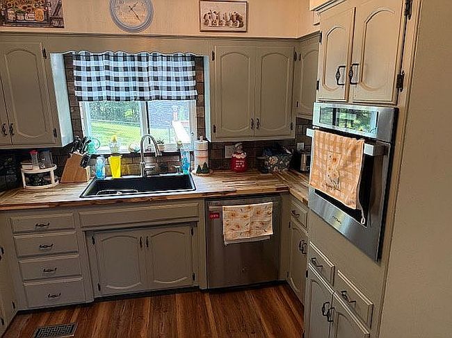 Photo of 534 Bacon Ridge Rd, Granby, MO