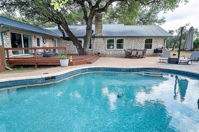 Preview of property located at 720 Circle G Ranch Rd