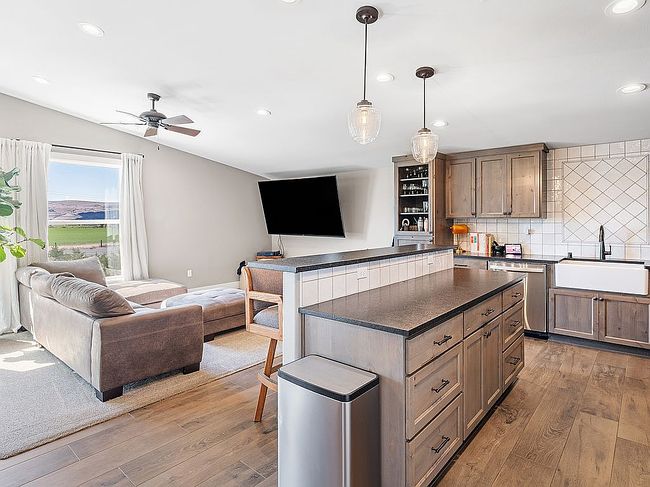 Image of 26235 Road U Sw