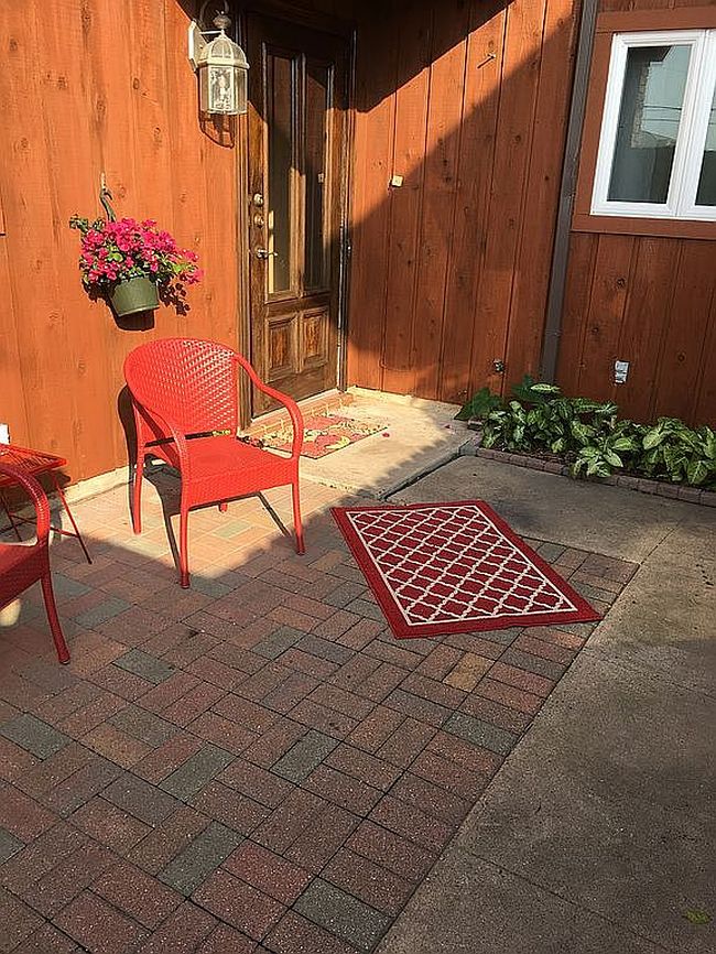 Image of 6232 Weber Rd