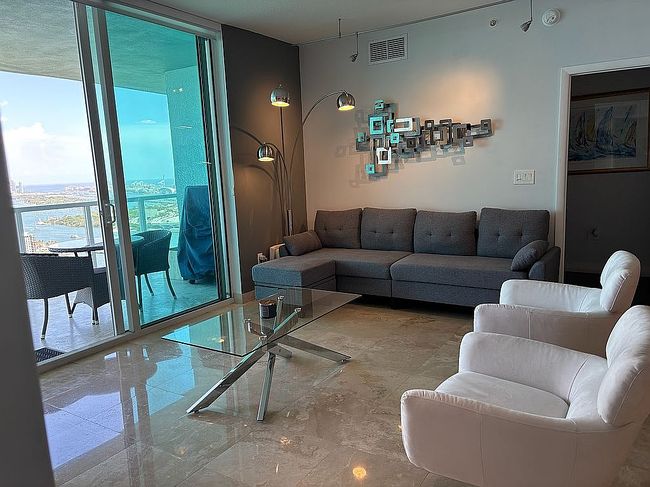 Photo of 1900 N Bayshore Dr Apt 3901, Miami, FL