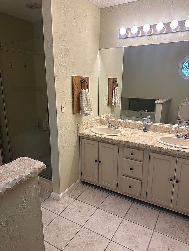 Image of 106 Thornwood Ln
