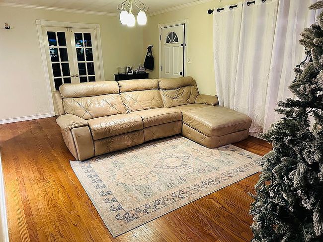 Additional photo 1 of property located at 454 Senova Dr