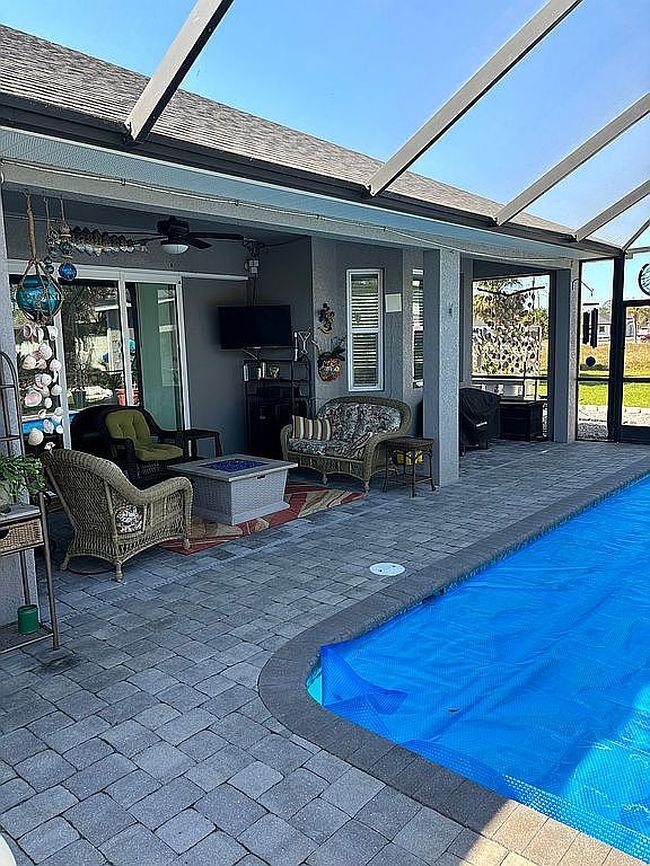 Photo of 114 Venice Rd, Rotonda West, FL