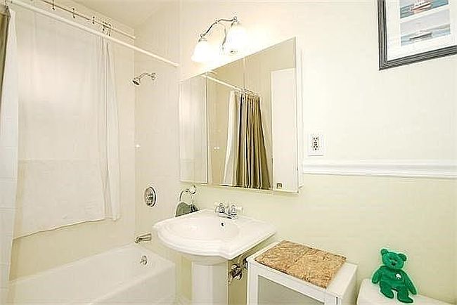 Photo of 119 Park St Apt 7, Brookline, MA