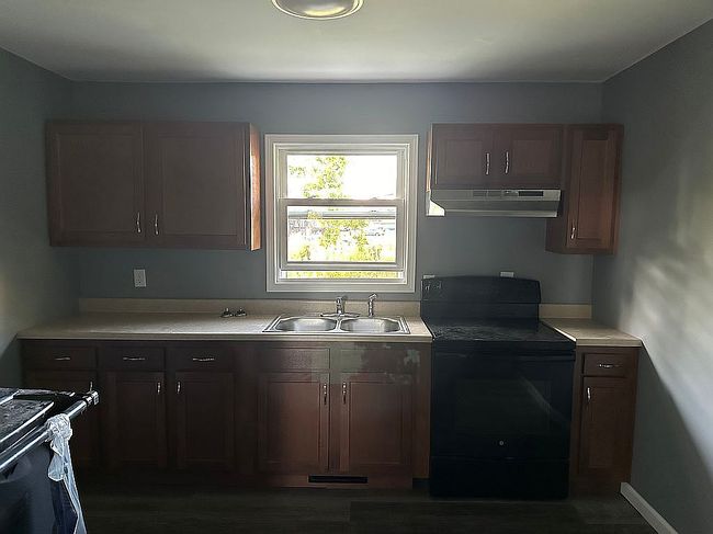 Preview of property located at 2307 Hendrix Dr