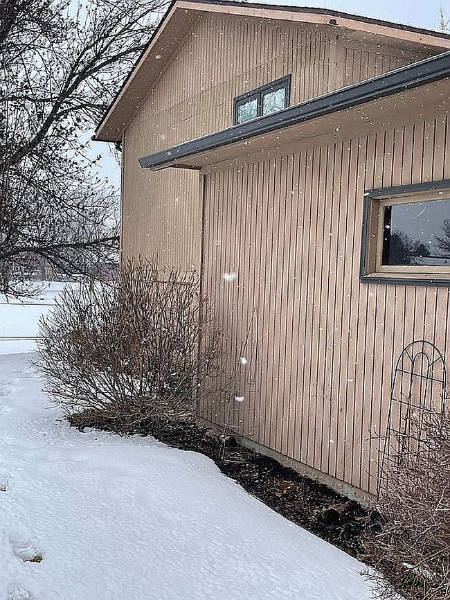 Image of 2712 Village Green Dr