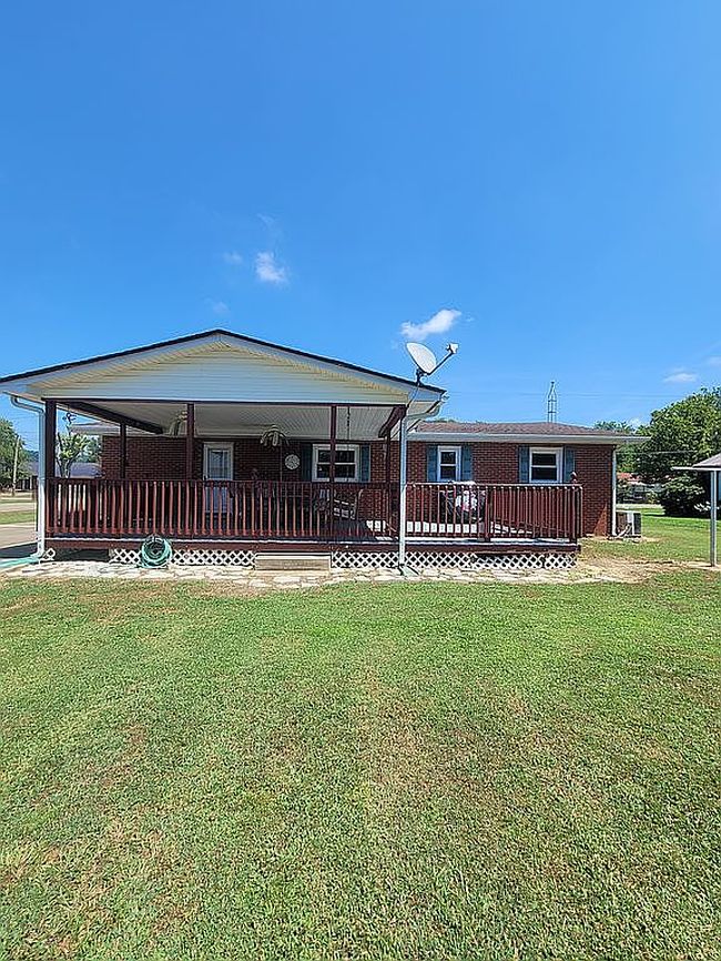 Additional photo 3 of property located at 84 High School Rd