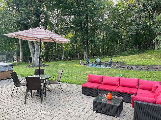 Photo of 83 Newport Ave, Tappan, NY