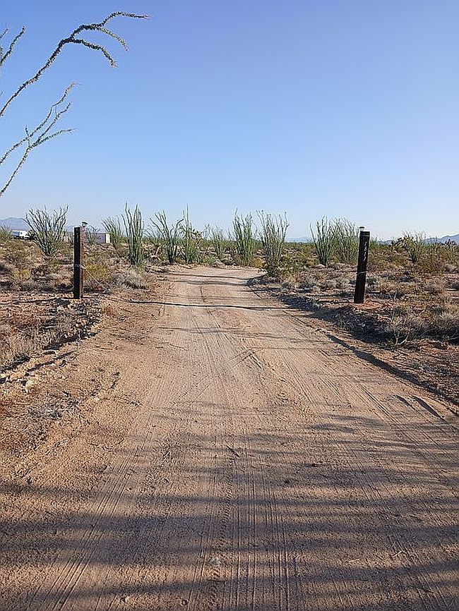 Photo of 1813 W Yellow Bird Dr, Yucca, AZ