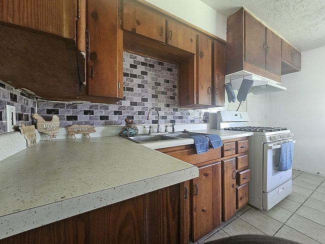 Photo of 1512 Bowie Dr, Victoria, TX