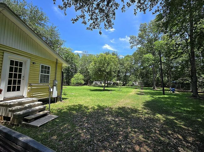 Additional photo 1 of property located at 20156 Roadway Ln