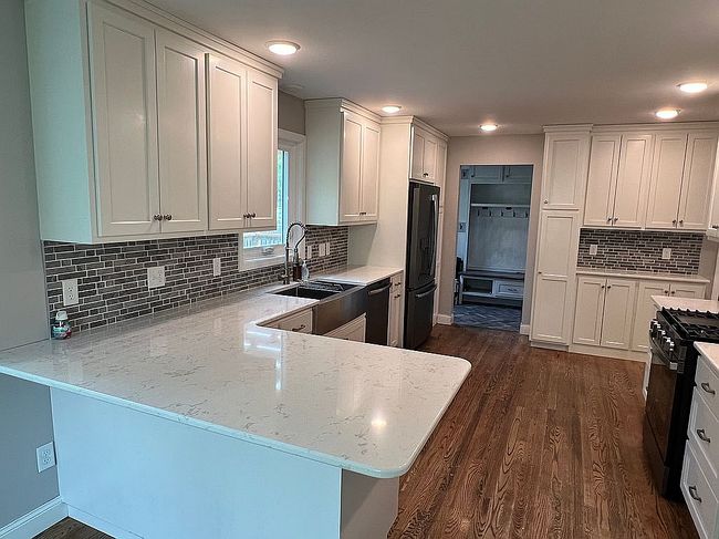 Additional photo 1 of property located at 216 S 5th St