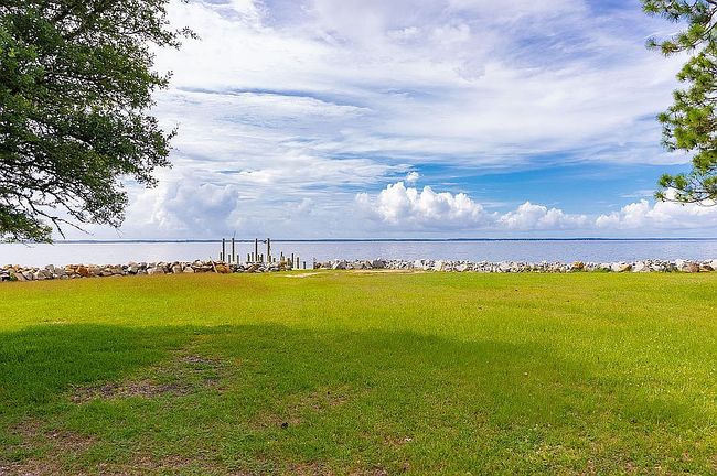 Additional photo 3 of property located at 6024 Dolphin Rd