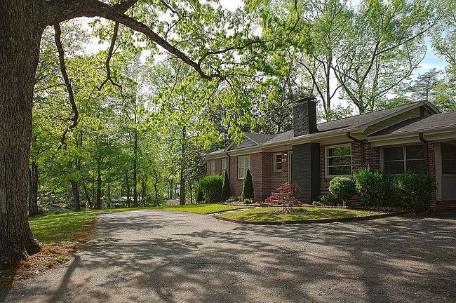 Photo of 810 S Welcome Rd, Greenville, SC