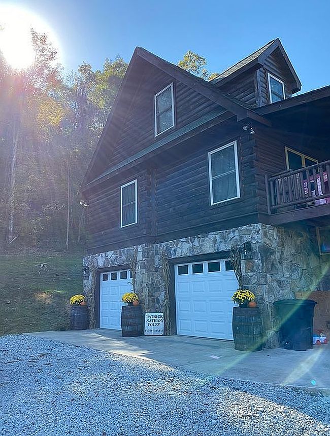 Photo of 1700 Saltwell Rd, Shinnston, WV
