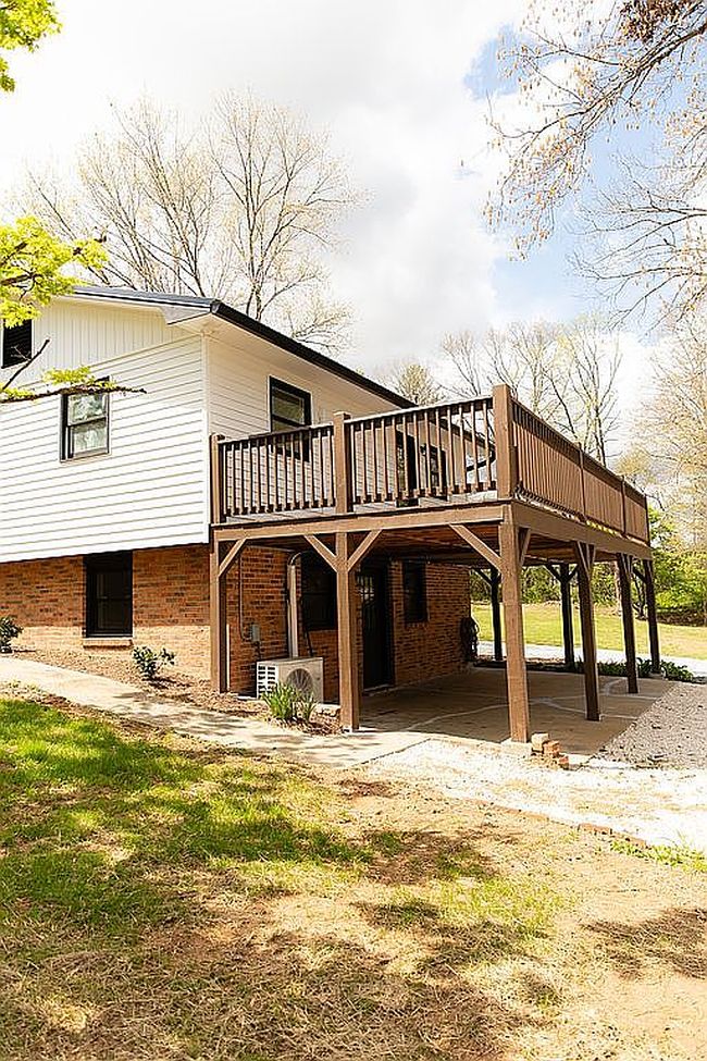 Image of 1443 Dana Rd