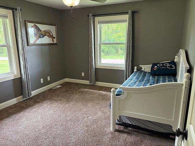 Photo of 14580 Leavenworth Rd, Basehor, KS