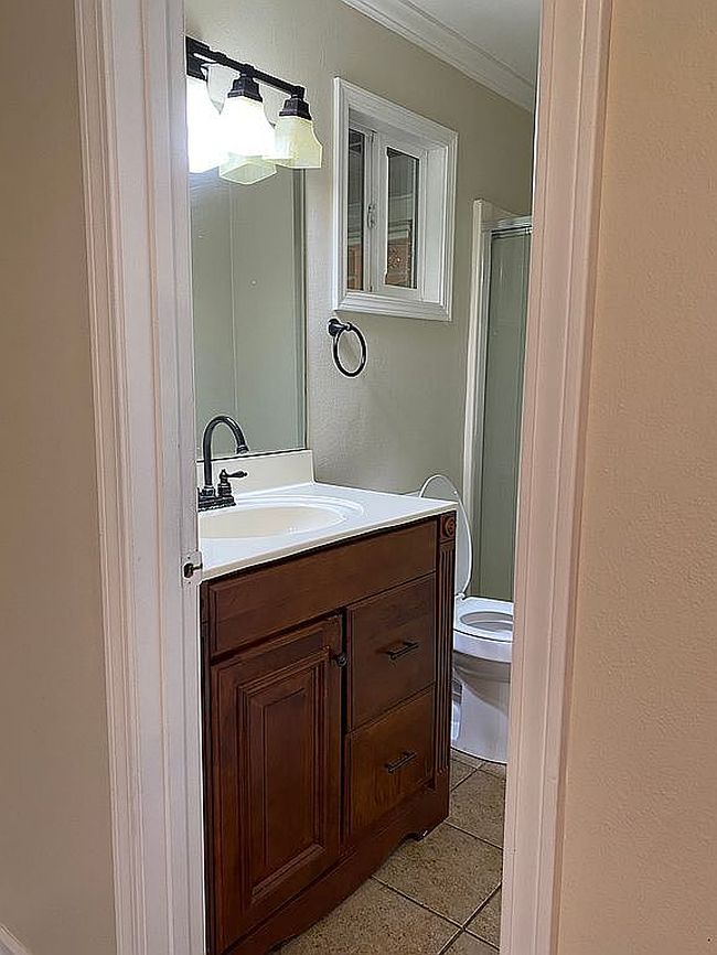Photo of 705 Coker St, Glenwood, AR