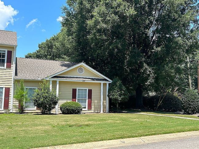 Photo of 1097 Drew Ln, Auburn, AL