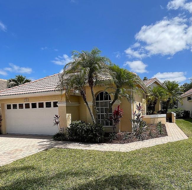 Photo of 408 Sw Horseshoe Bay, Port Saint Lucie, FL