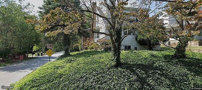Image of 210 S Pennell Rd