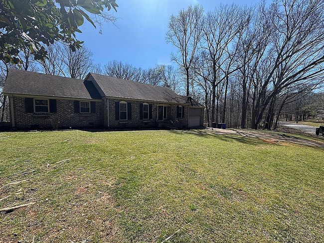 Image of 633 Windover Rd