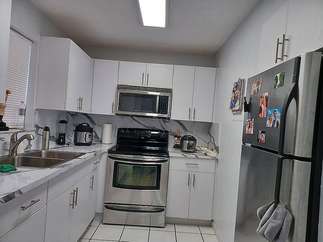 Photo of 2735 W 52nd St Apt 208, Hialeah, FL