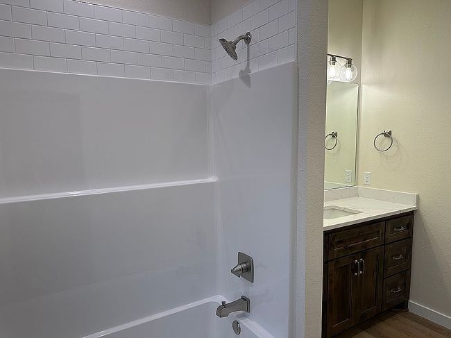 Photo of 142 Private Road 32501, Paris, TX