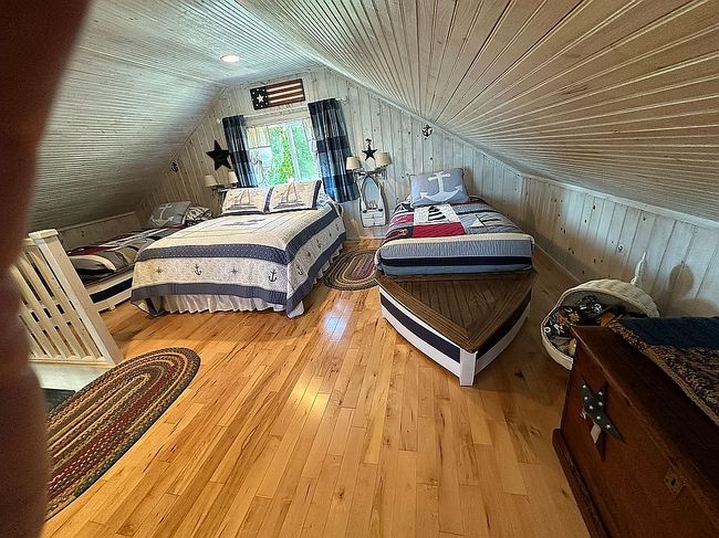 Photo of 1324 Wenniway Dr, Mackinaw City, MI