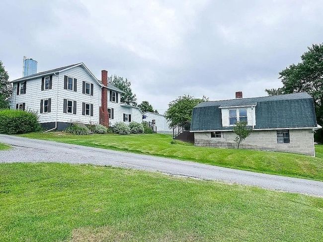 Image of 200 Church St