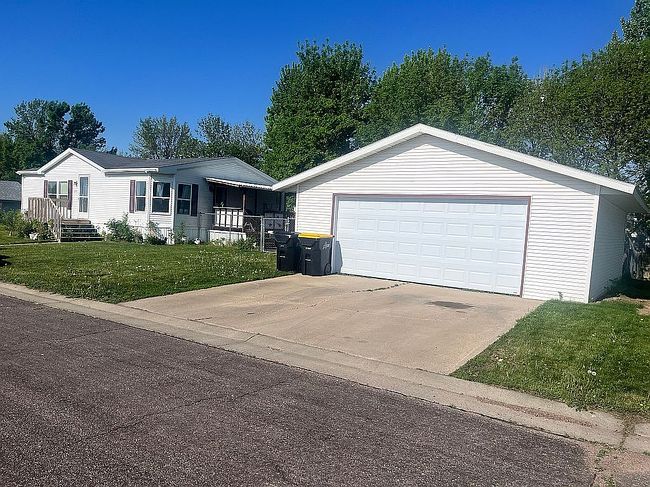 Image of 219 N Rochelle Pl