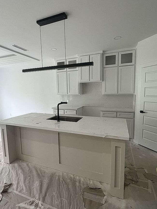Image of 2603 S Fir St