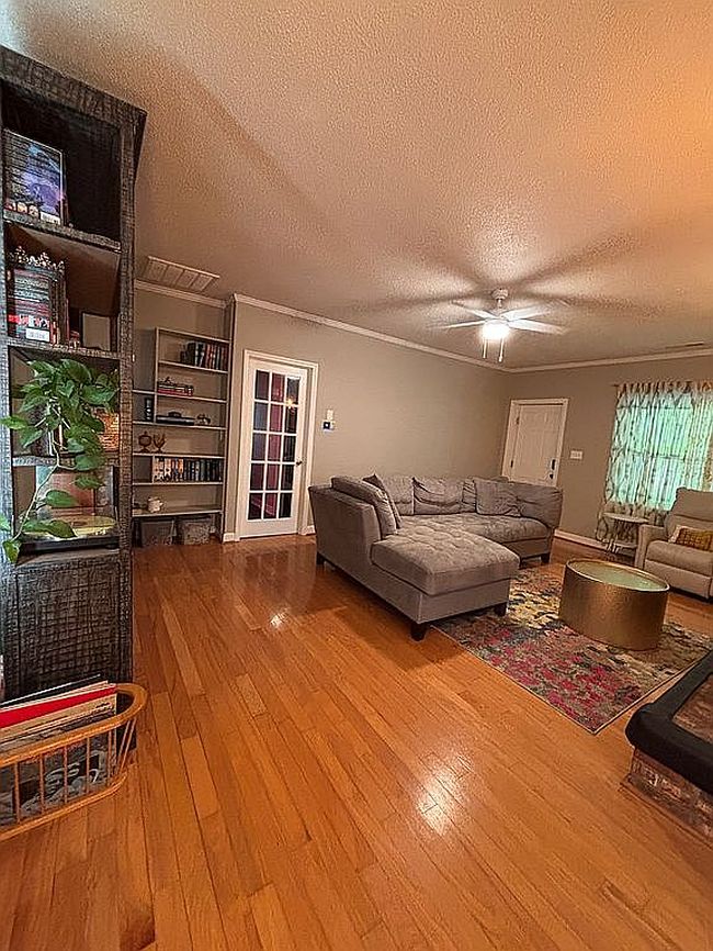 Image of 148 Cardwell Rd