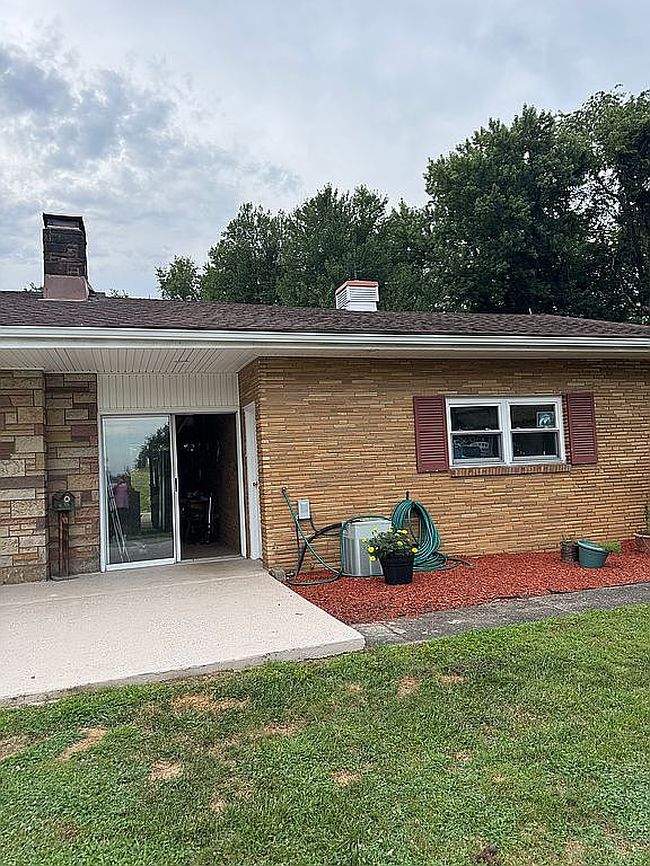 Photo of 1042 County Road 42, Toronto, OH