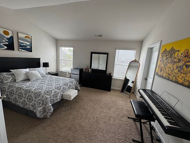 Image of 421 Burdock Ln