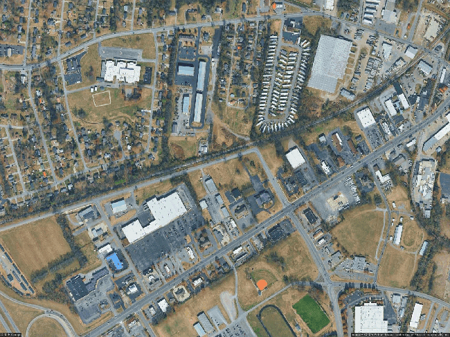 Image of 417 Queen Ln
