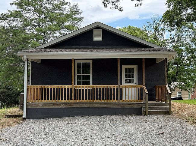 Photo of 1122 Ohio Ave, Etowah, TN