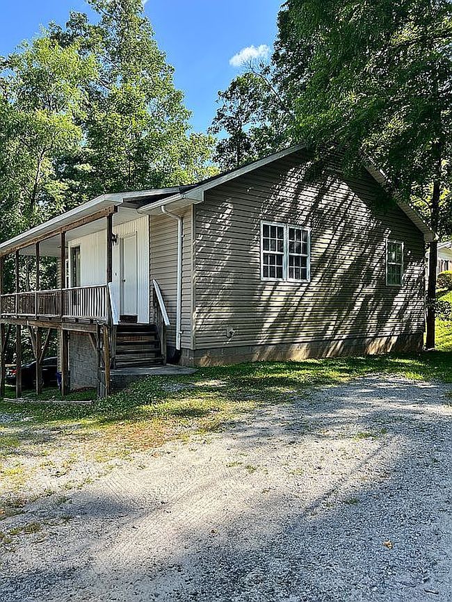 Photo of 288 Royal Pines Dr