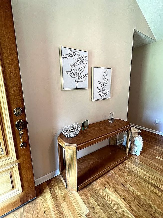 Image of 138 Village Cir