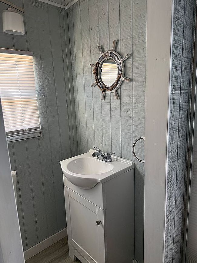 Image of 1119 Periwinkle Way #90