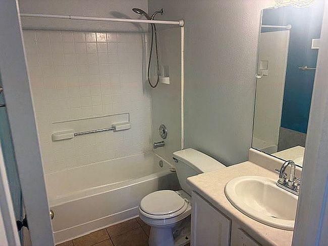 Additional photo 2 of property located at 10619 Quasar St Nw